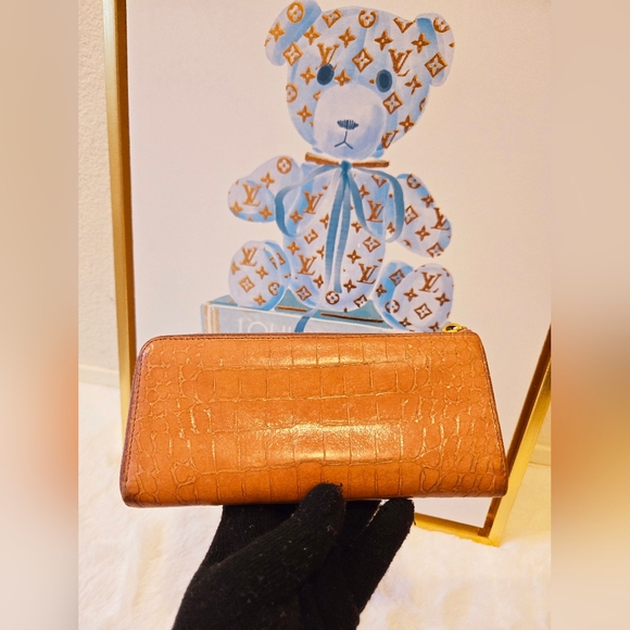 Miu Miu Croc Embossed 3/4 Zip Wallet - Picture 6 of 15